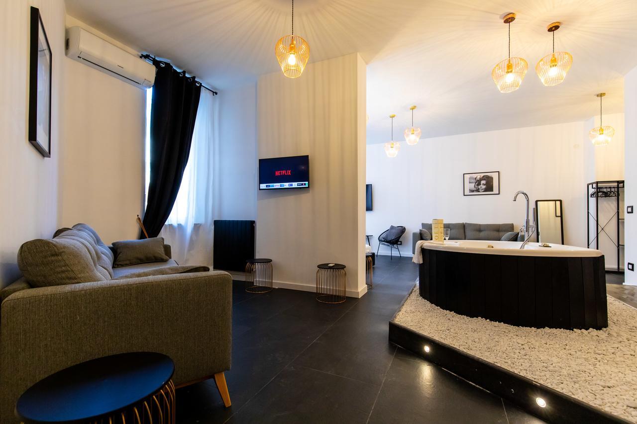 Munì Boutique Flat * Naples